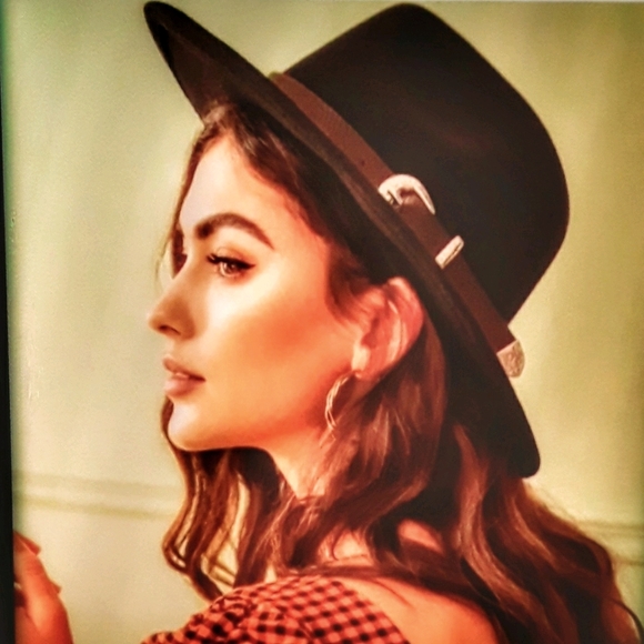 Private Label Accessories - Buckle Black Fedora Hat